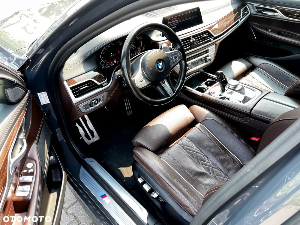 BMW Seria 7 - 2