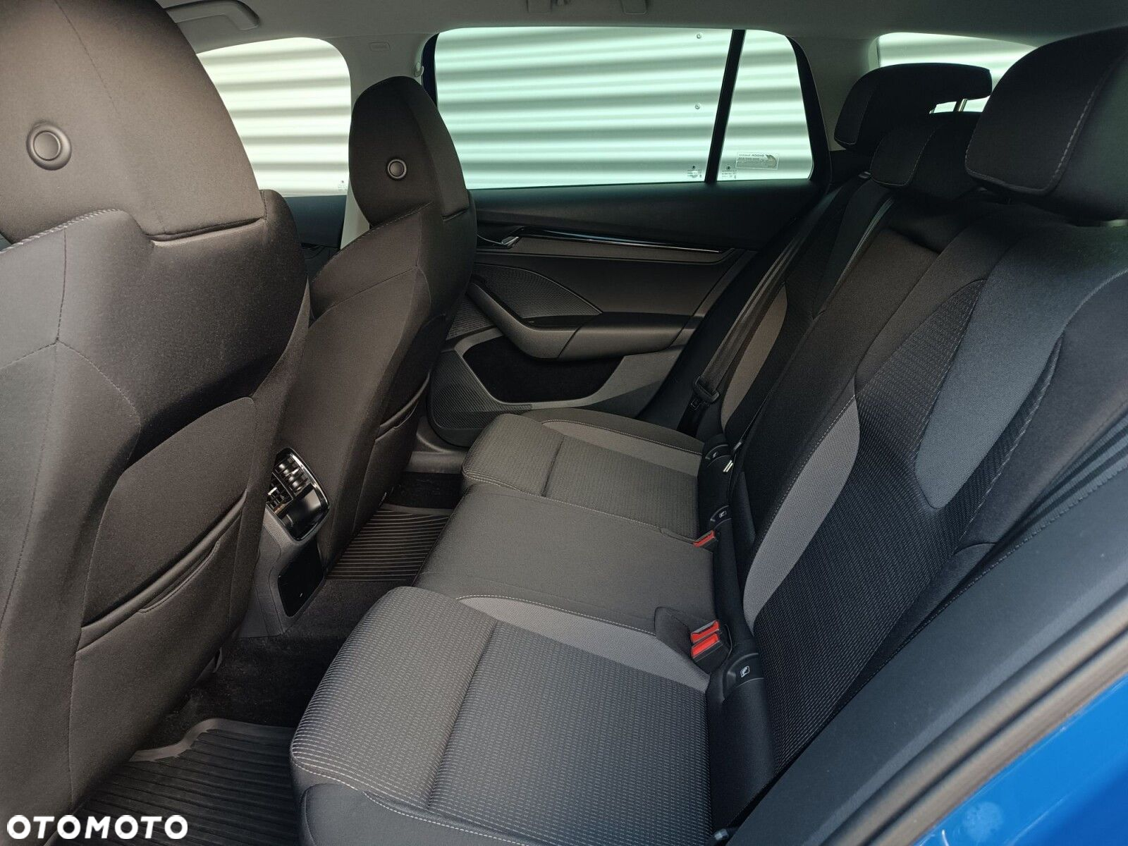 Skoda Octavia 2.0 TDI Ambition DSG - 34
