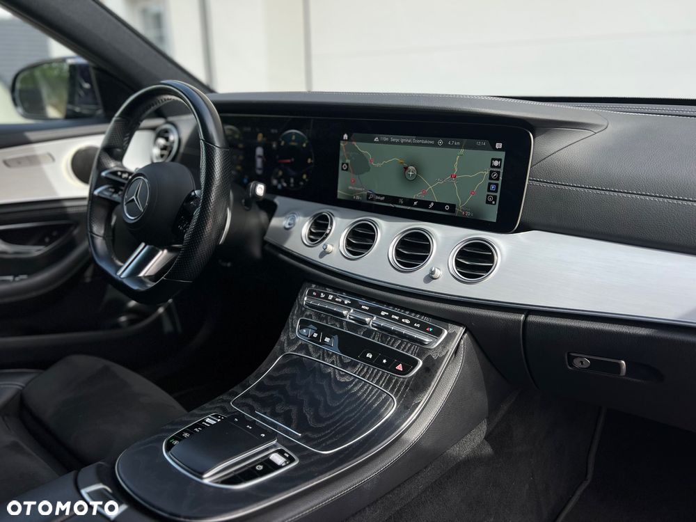 Mercedes-Benz Klasa E 220 d 4-Matic Business Edition 9G-TRONIC - 28
