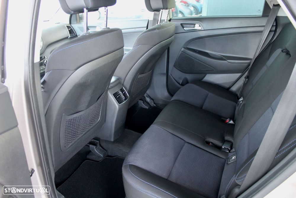 Hyundai Tucson 1.7 CRDi Executive - 8