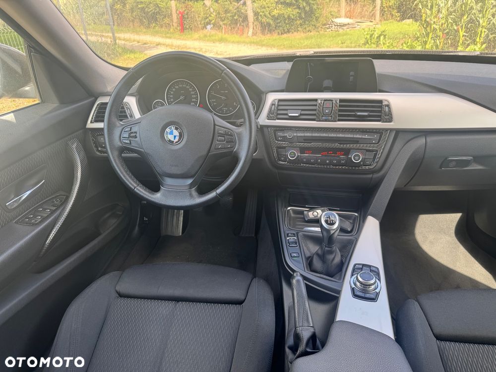 BMW 3GT 320d - 10