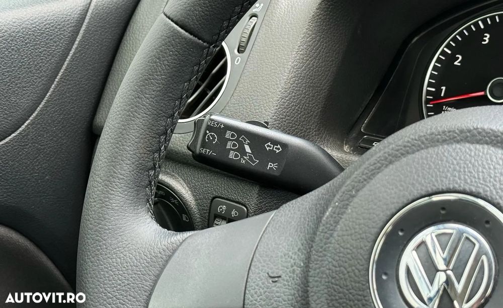 Volkswagen Golf Plus - 9