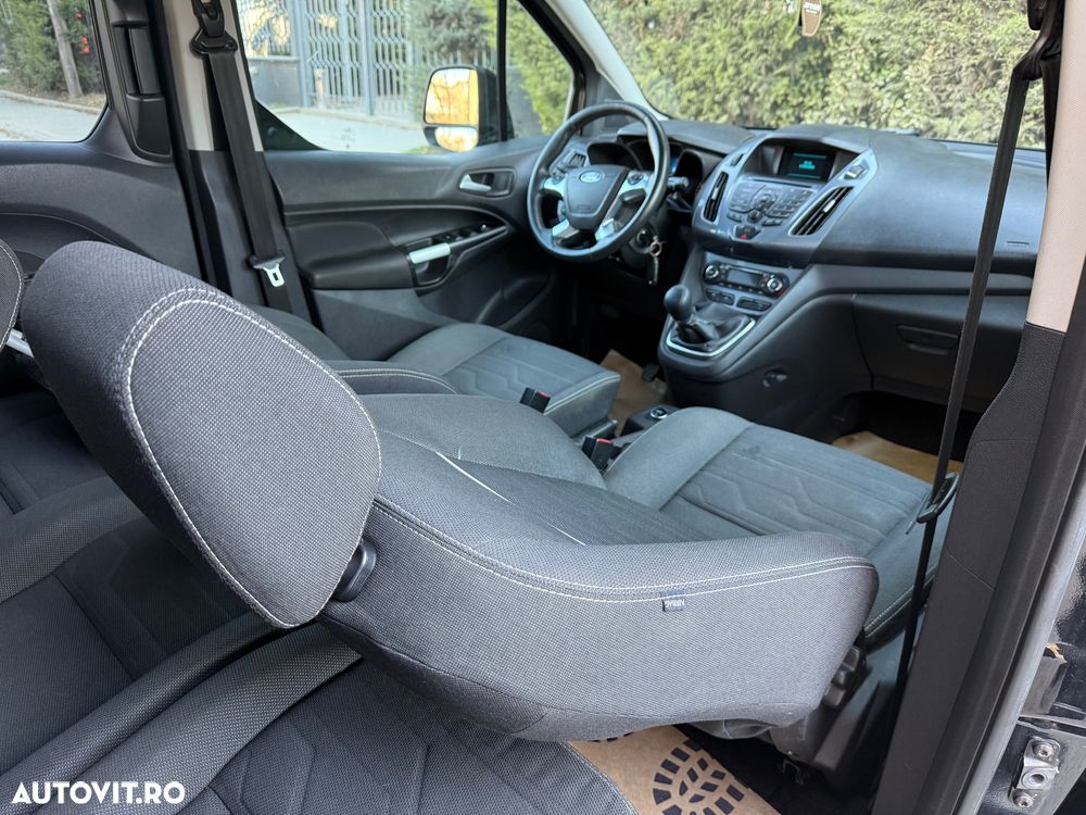 Ford Tourneo Connect 1.6 TDCi Titanium - 16