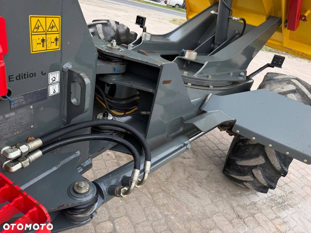Wacker Neuson DW60 Wozidło Obrotowe 4x4. 6 ton ładowność z Pełną kabiną. OBROTOWA koleba 1350 mtg. 2021 rok. Jak nowe z salonu PERKINS turbo silnik. Pochodzi z Norweskiego Gospodarstwa Ziemniaczanego! Pełne sterowanie dżojstik REWERS HYDROSTATIC Ogrzewana Kabina Opony zero zużycia. Aktualna DEKRA. Kamery wysokiej jakośći! Zero luzów i wycieków. Szybka wolna jazda. Wielka Okazja. Ośswietlenie Rozbudowane. Hak kulka - 18
