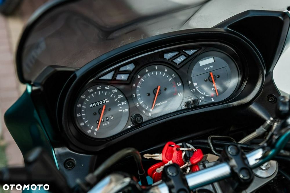 Yamaha XJ - 8