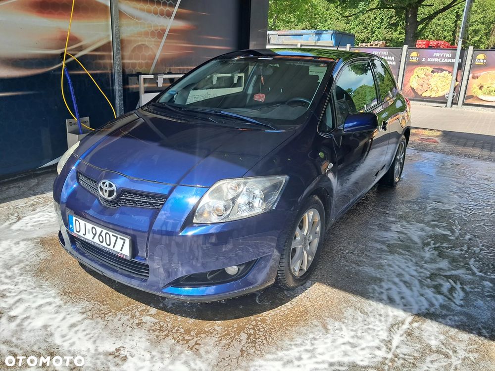 Toyota Auris 2.0 D-4D Premium - 2