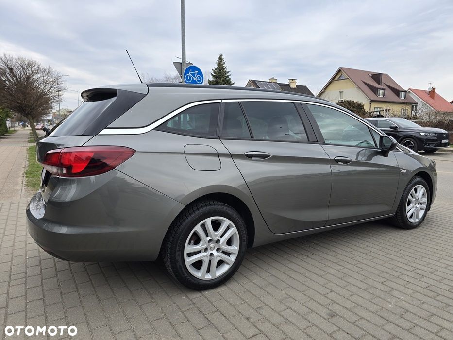 Opel Astra - 18