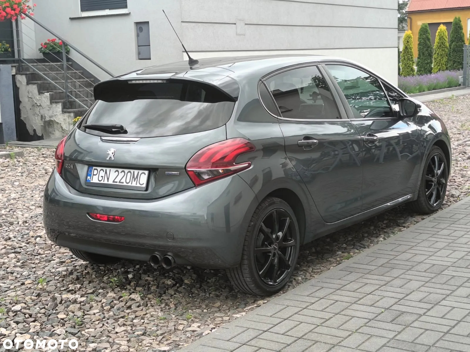 Peugeot 208 1.2 PureTech Allure - 7