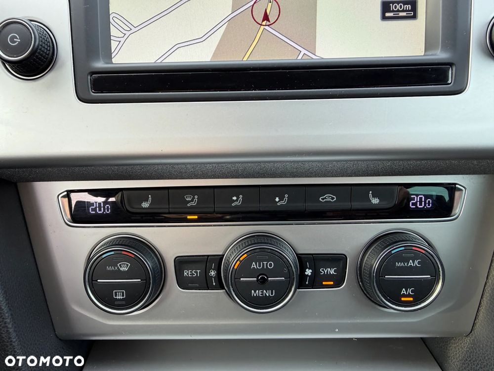 Volkswagen Passat 2.0 TDI (BlueMotion Technology) Comfortline - 17