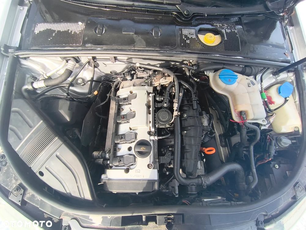 Audi A4 Avant 2.0 T FSI multitronic - 25