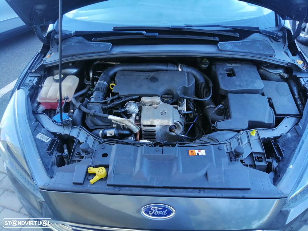 Ford Focus 1.0 SCTi Titanium - 19