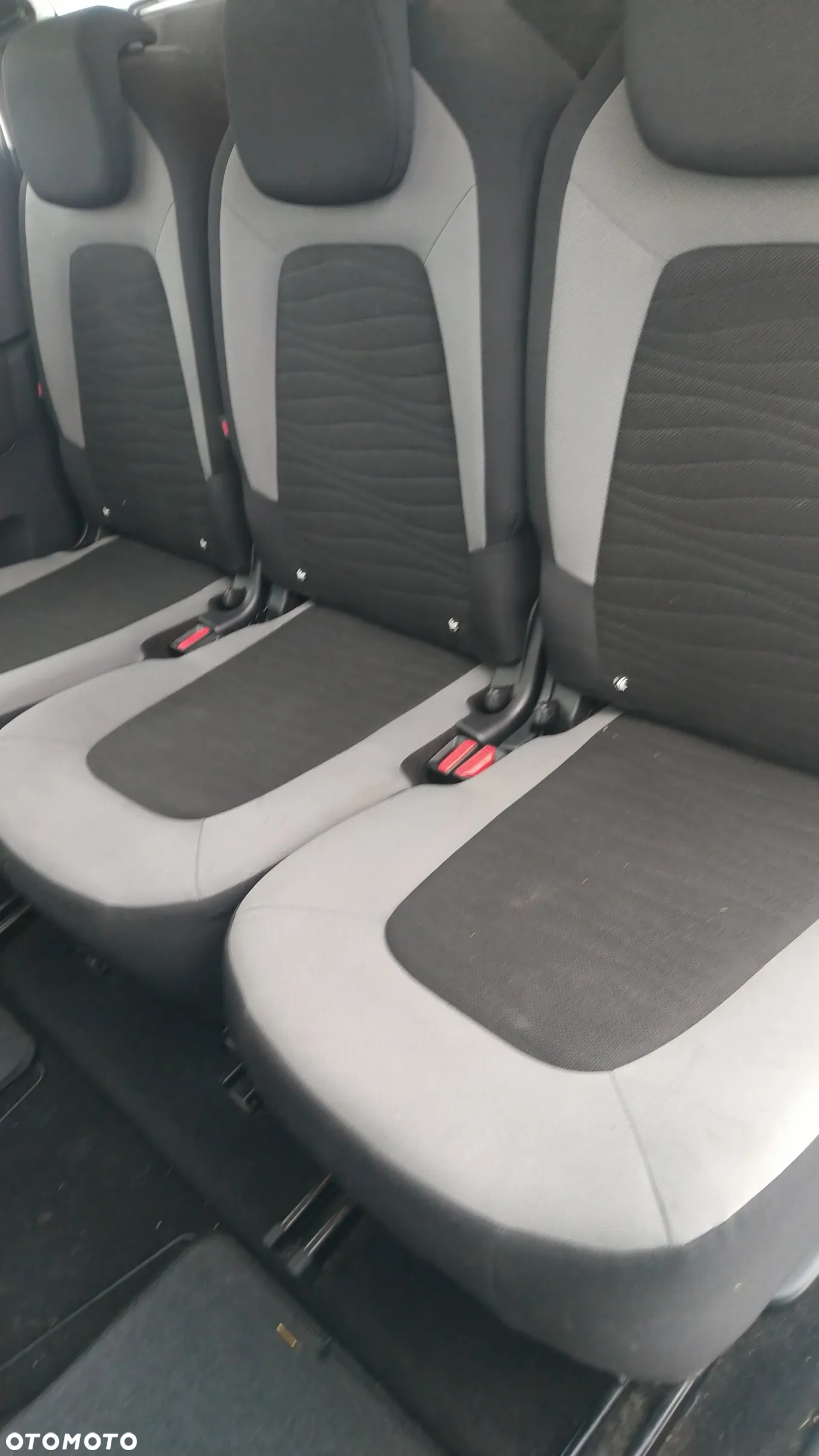Citroën C4 Grand Picasso e-HDi 115 Intensive - 26