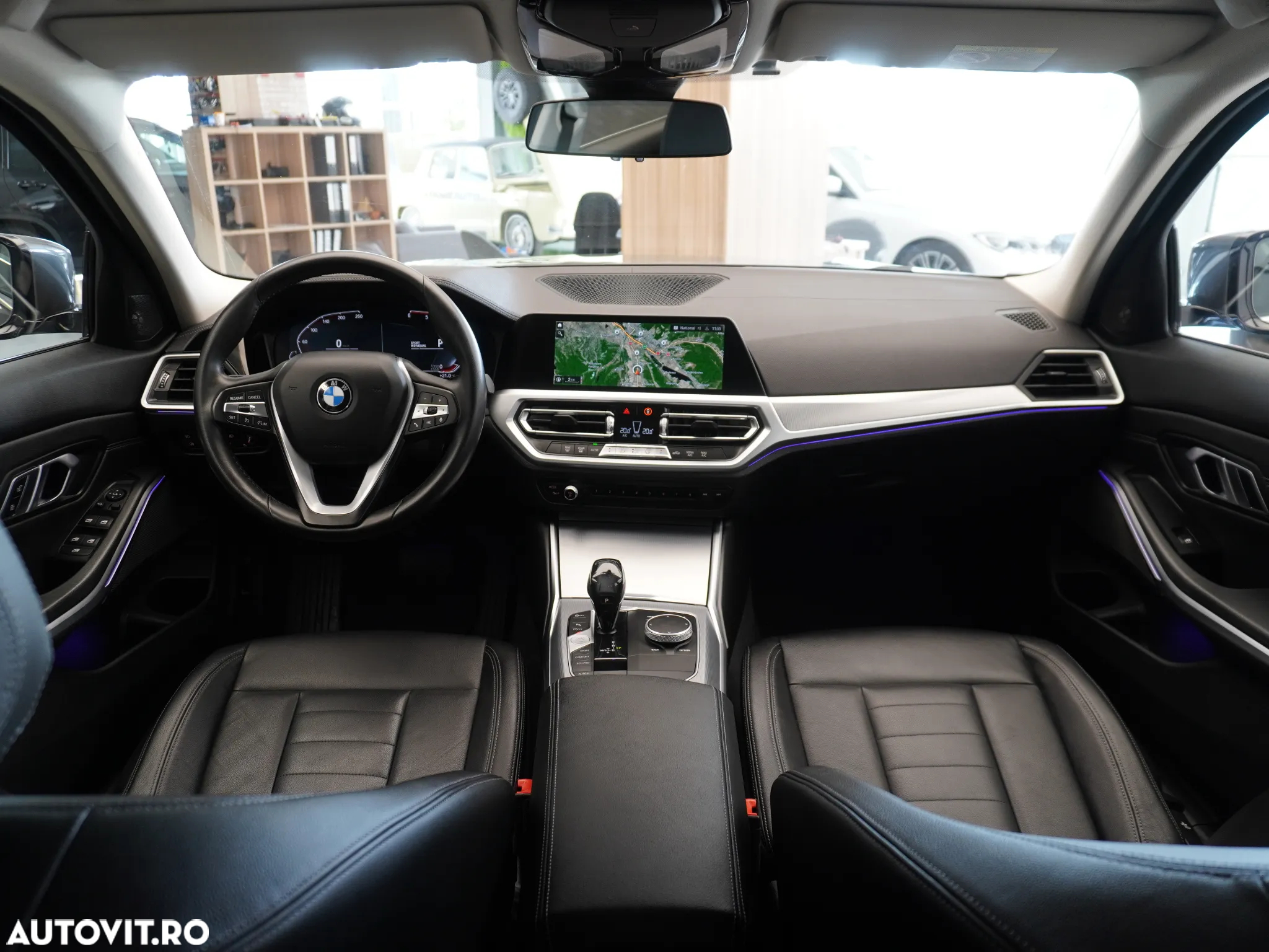 BMW Seria 3 318d Aut. Luxury Line - 7