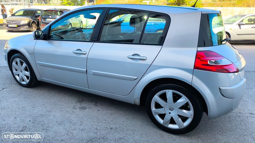 Renault Mégane 2.0 dCi SE Exclusive - 12