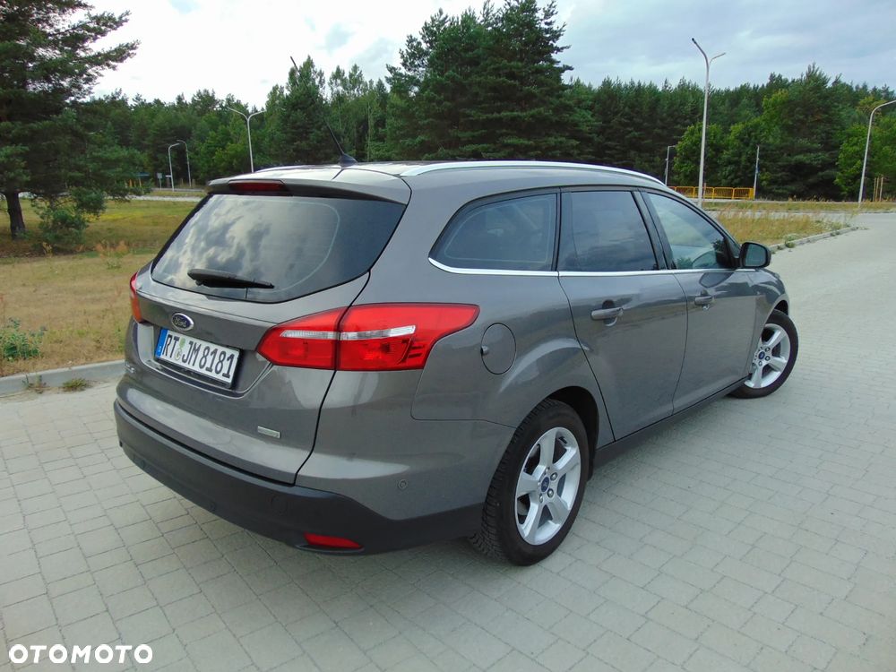 Ford Focus 1.0 EcoBoost Titanium - 4