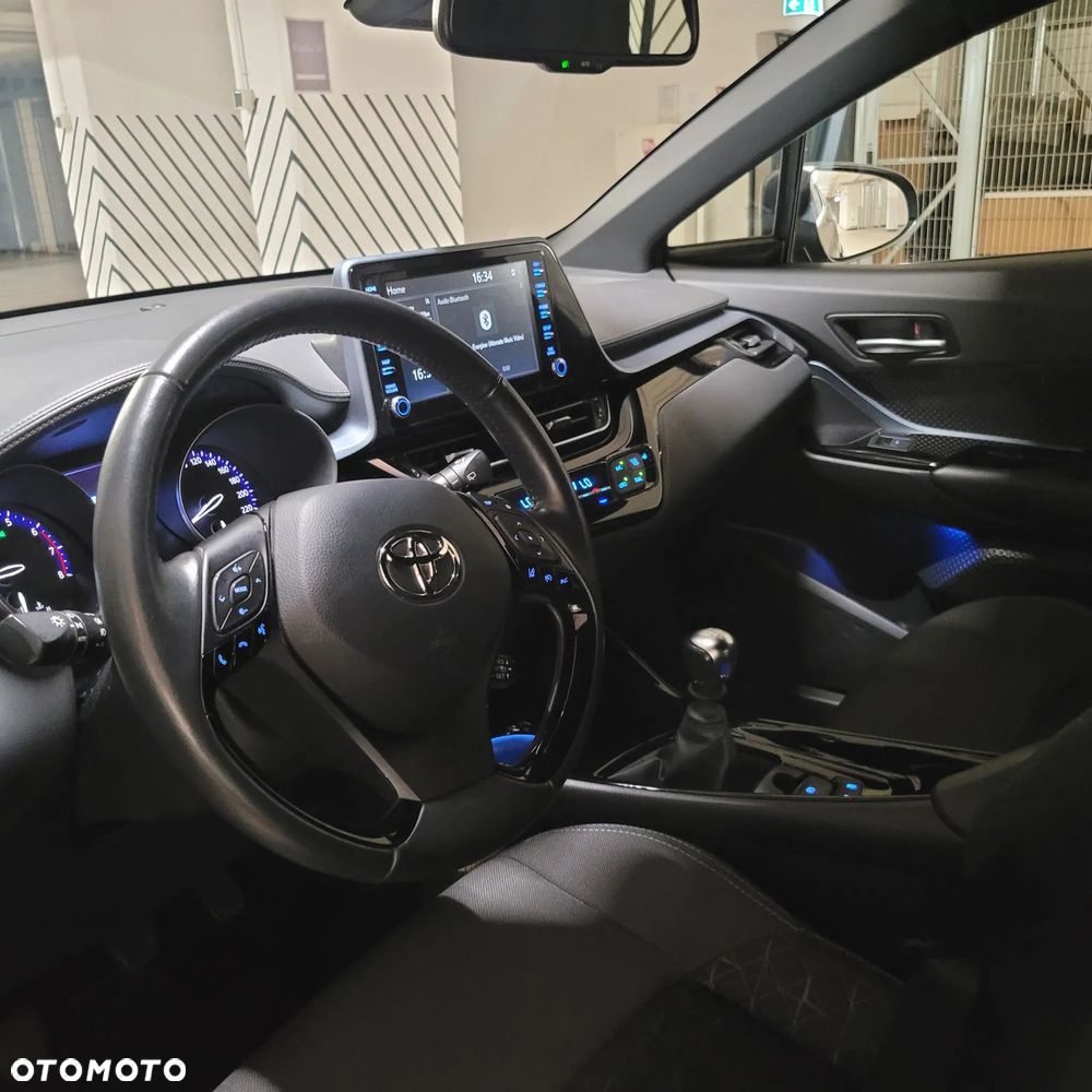 Toyota C-HR 1.2 T Style - 4