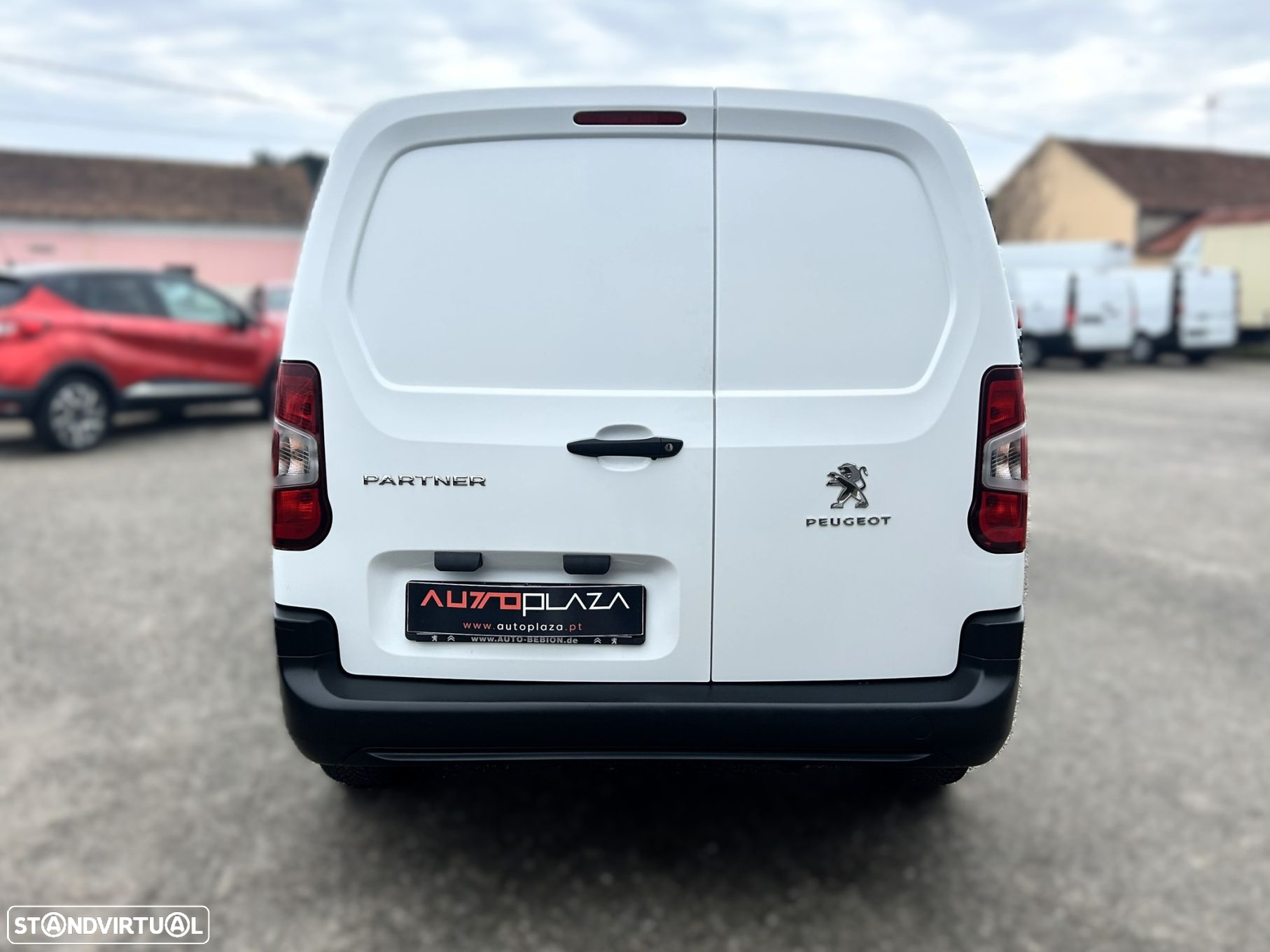 Peugeot Partner 1.5 BlueHDi Asphalt Longa - 7