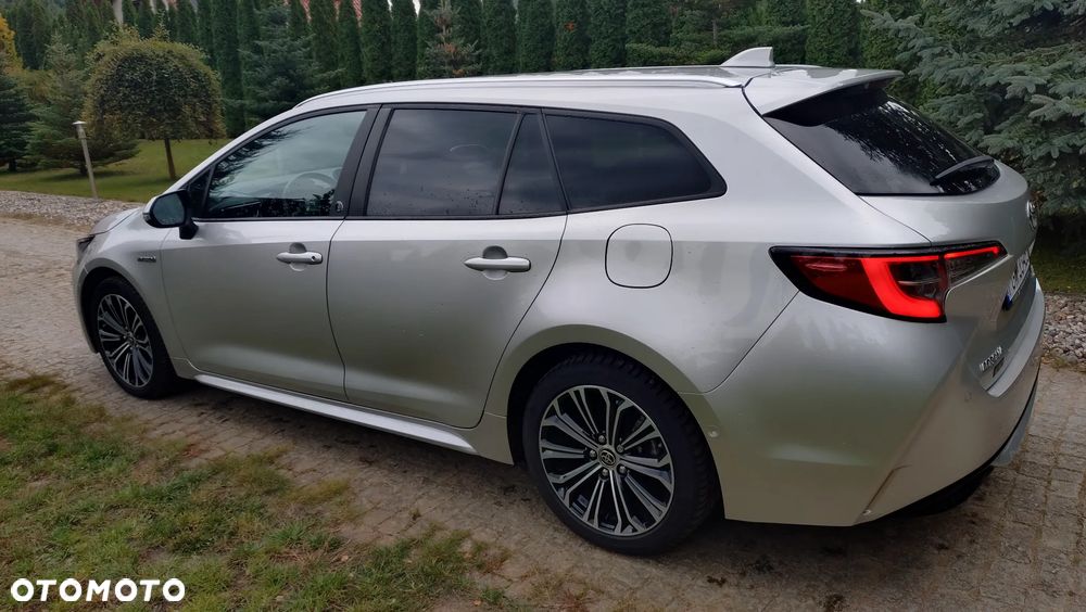 Toyota Corolla 2.0 Hybrid Team Deutschland - 9
