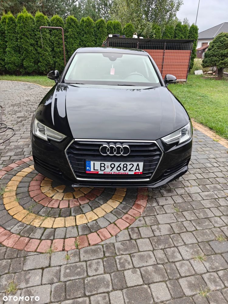 Audi A4 Limousine - 5