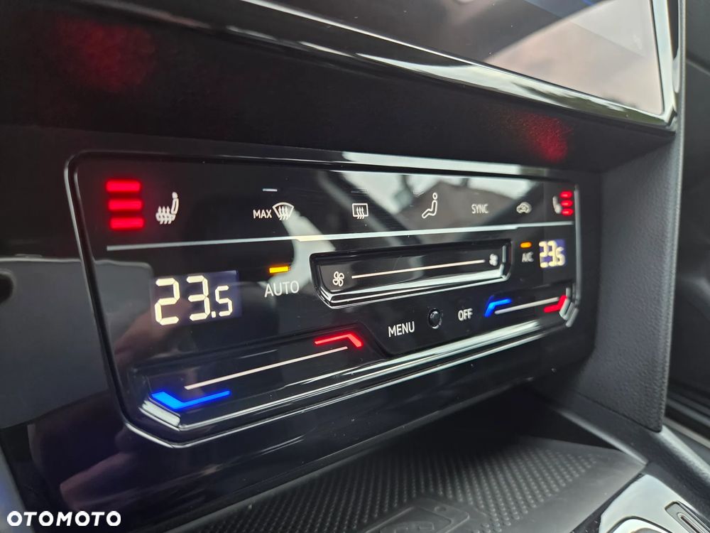 Volkswagen Passat 2.0 TDI BMT Highline - 28