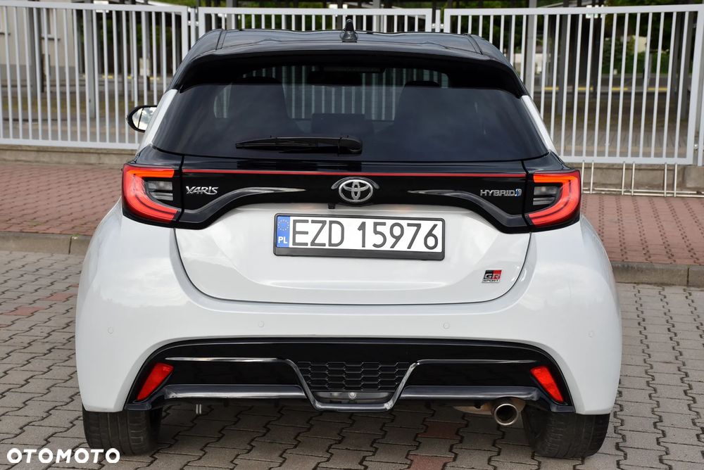 Toyota Yaris Hybrid 1.5 GR Sport - 12