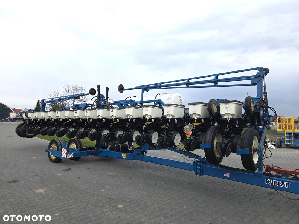 Inny Siewnik Kinze 3600 16 rzędowy, 2012 Rok, Stan Idealny - 4