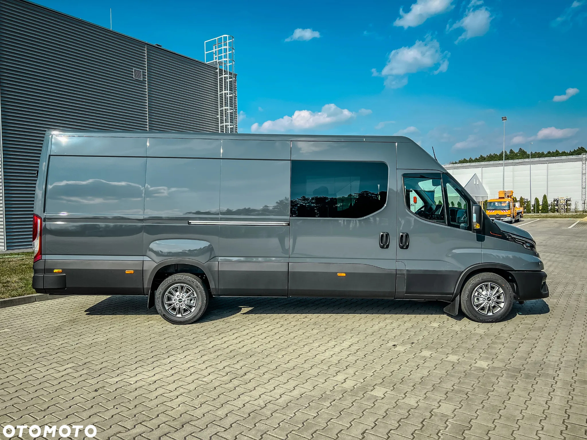 Iveco Daily 35S18HV , 3.0L - 180KM ,Brygadowy, 7 osób, Brygadówka - 8