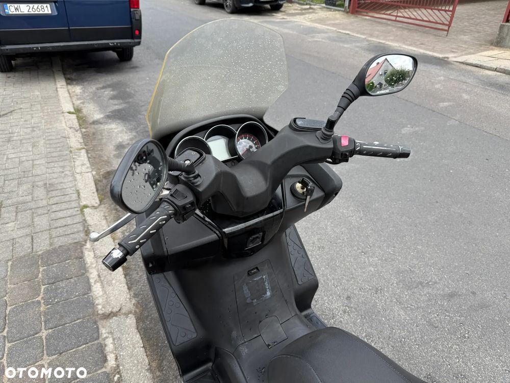 Kymco Downtown - 8