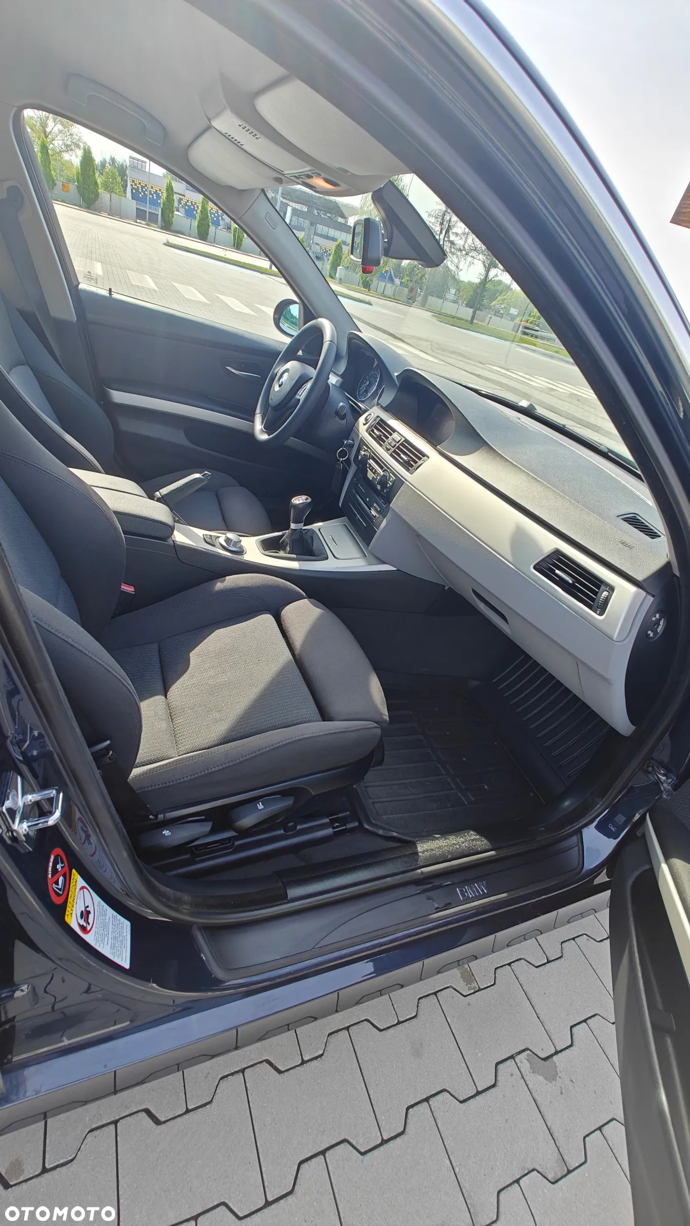 BMW Seria 3 330xi - 32