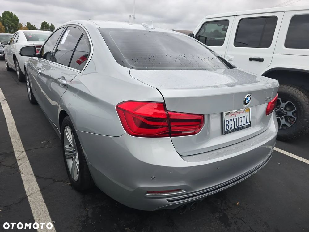 BMW Seria 3 330i GPF Luxury Line sport - 4