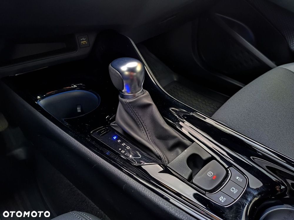 Toyota C-HR 2.0 Hybrid Style - 17