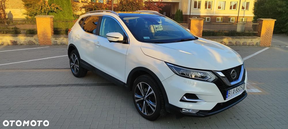 Nissan Qashqai 1.2 DIG-T N-Connecta EU6 - 2