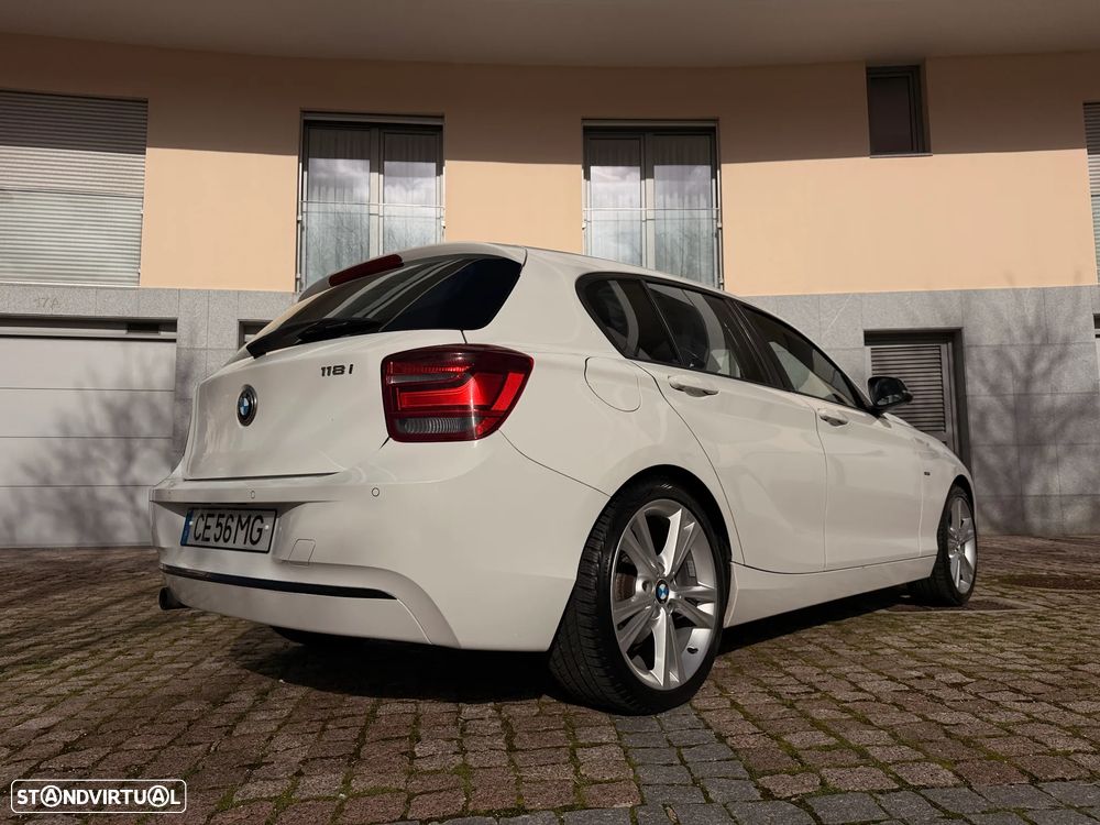 BMW 118 i Sport Line - 18