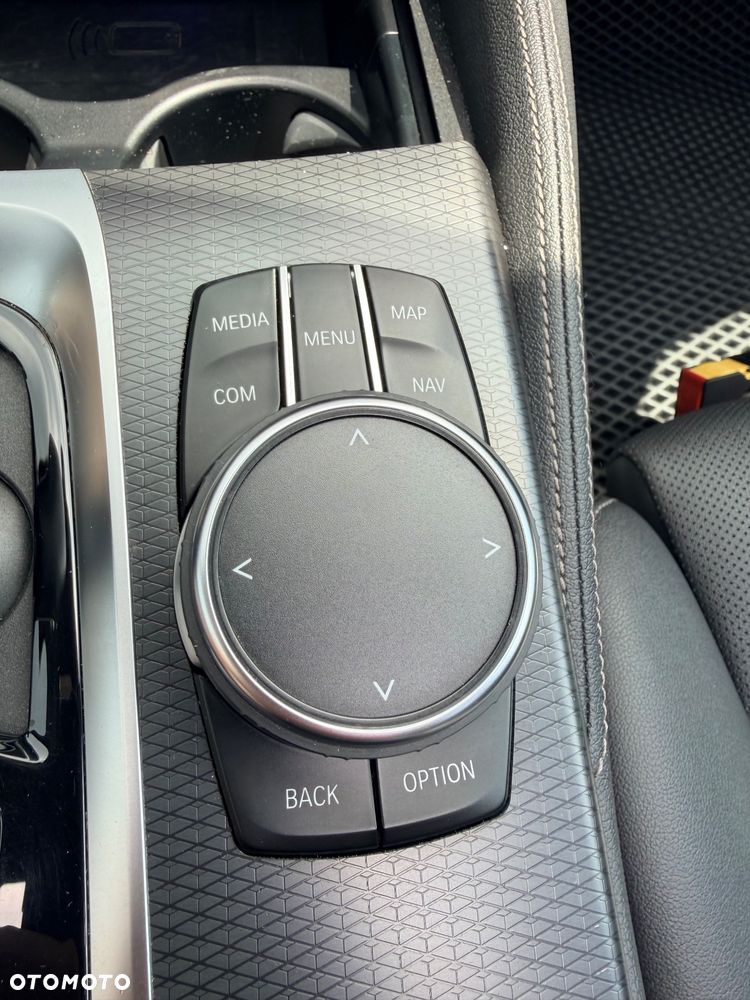 BMW Seria 5 540d xDrive mHEV M Sport sport - 27