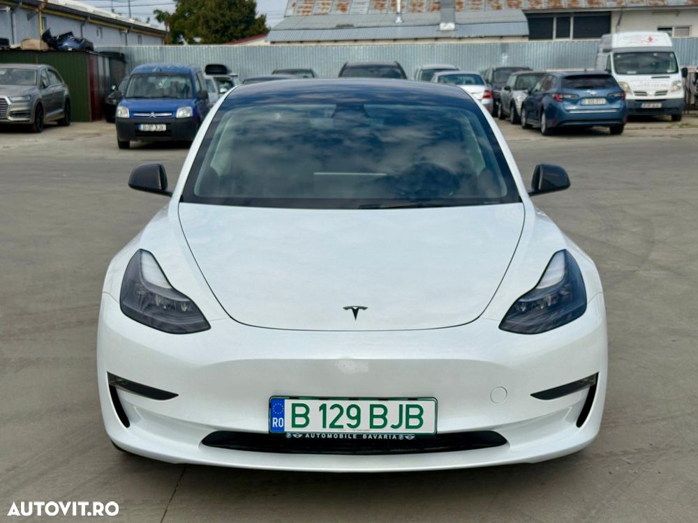 Tesla Model 3 Performance - 2
