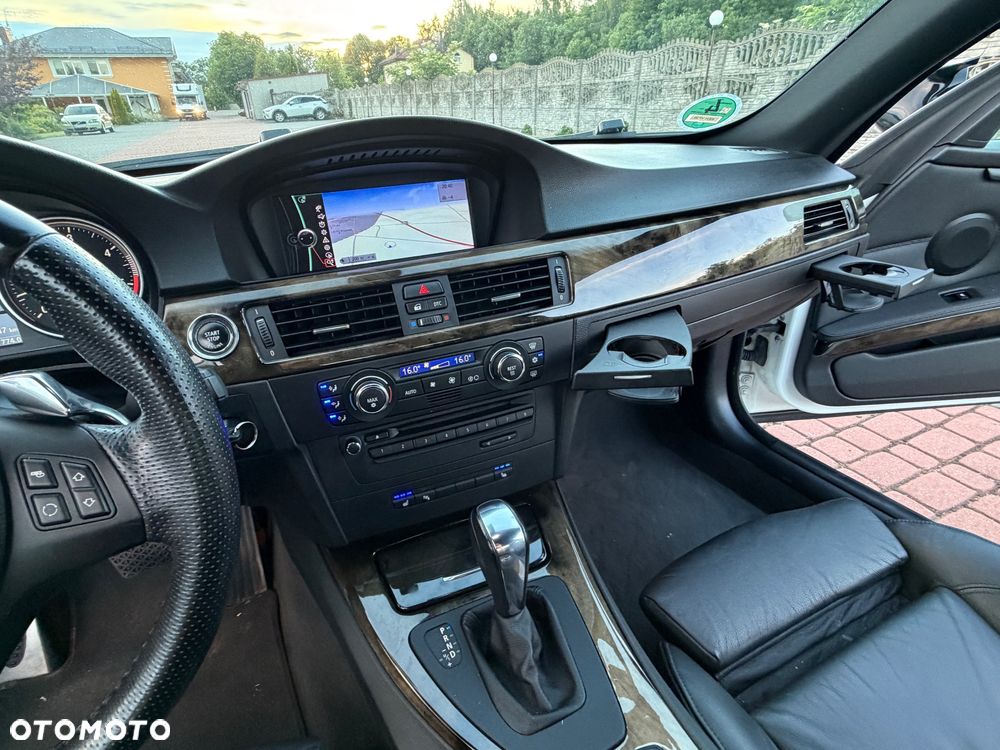 BMW Seria 3 330d M Sport Edition - 28