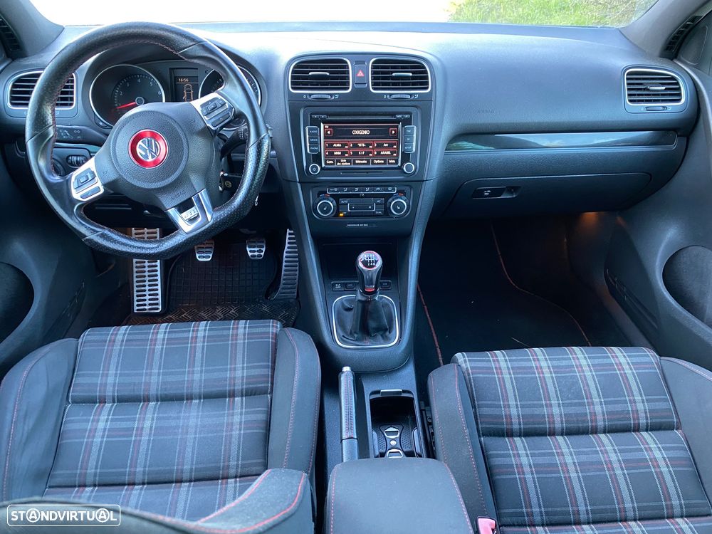 VW Golf 2.0 GTI - 6