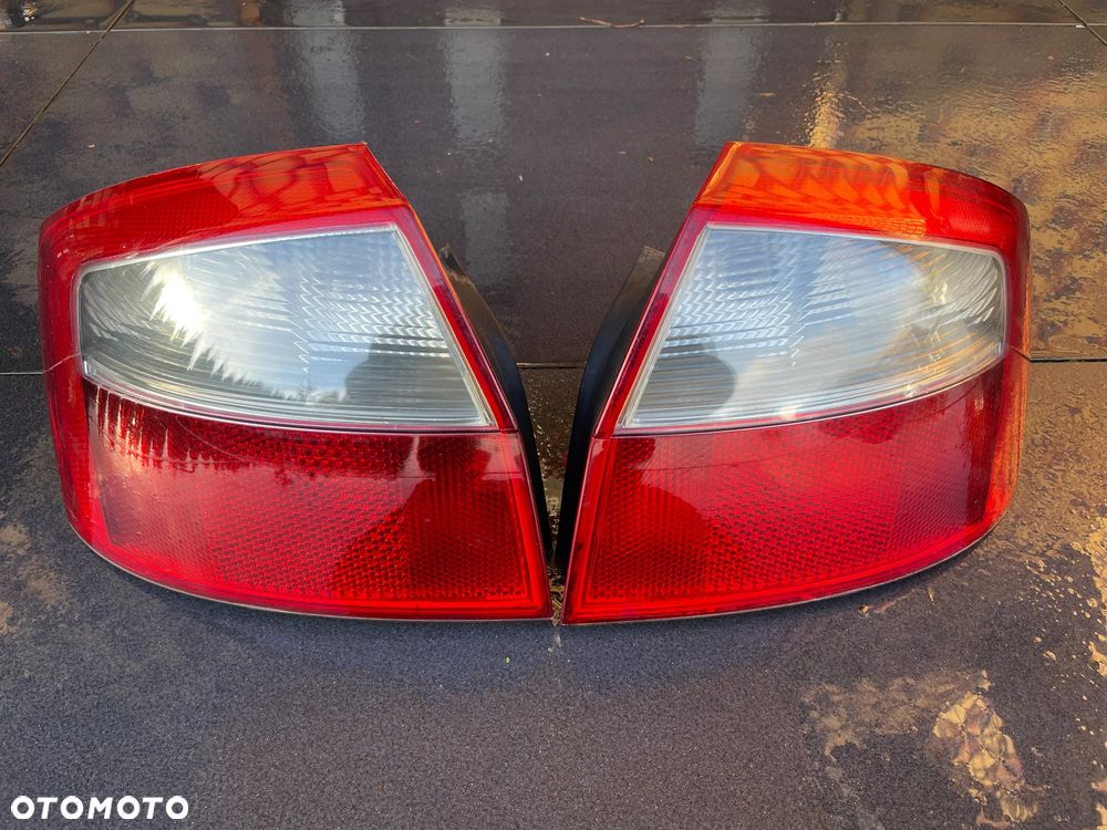 Zderzak tył tylna TYLNY Audi A4 B6 SEDAN LZ5L LAMPA LEWA PRAWA