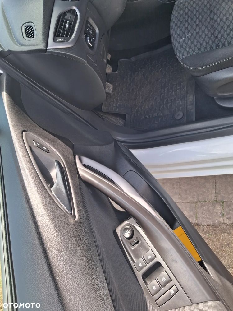Opel Astra 1.4 Turbo Dynamic - 16