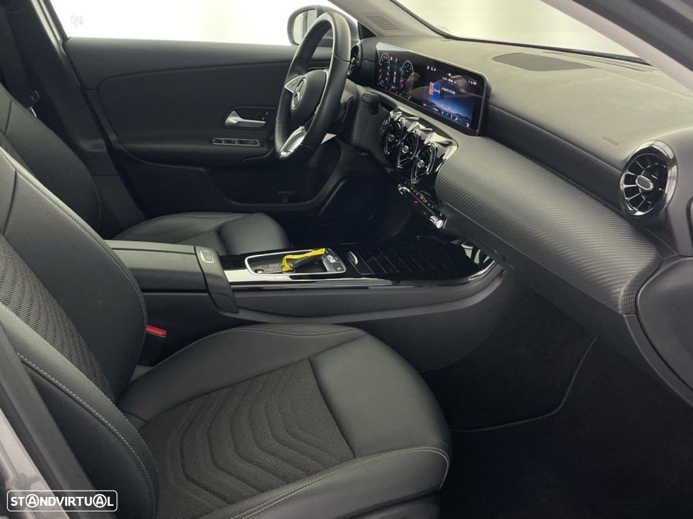 Mercedes-Benz A 200 Standard - 22