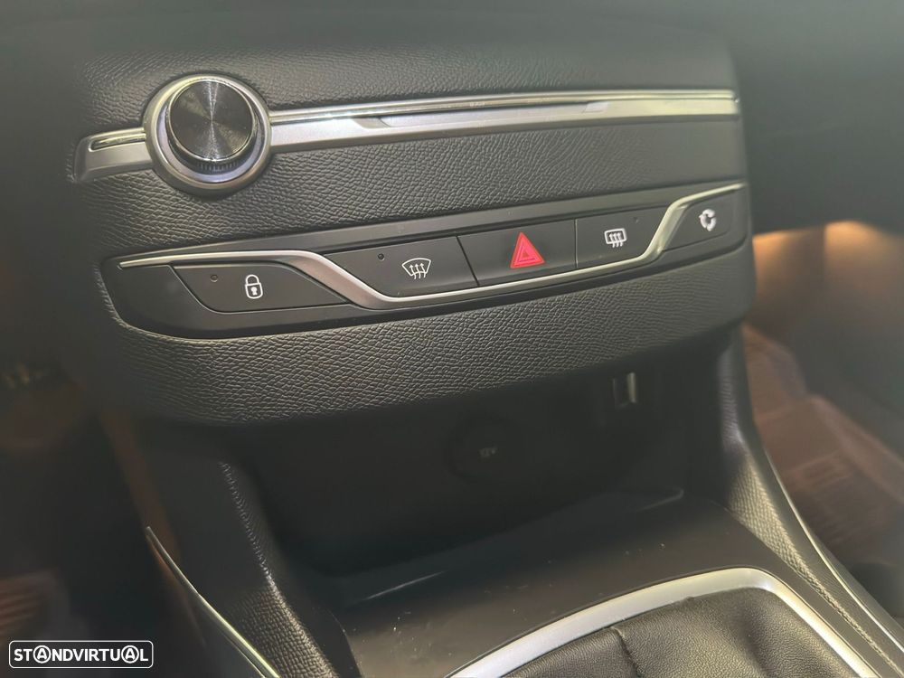 Peugeot 308 SW 1.2 PureTech Allure Pack - 12