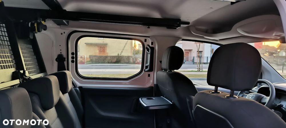 Toyota Proace City - 17