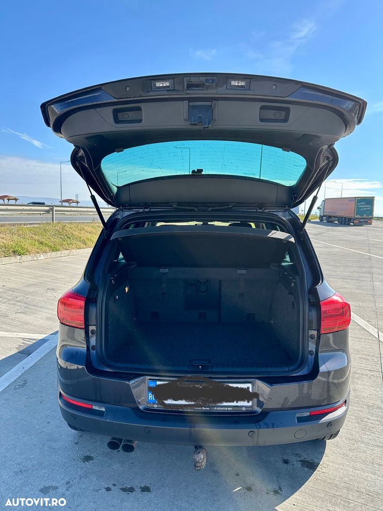 Volkswagen Tiguan 2.0 TDI DPF 4Motion BlueMotion Technology DSG Lounge Sport & Style - 2