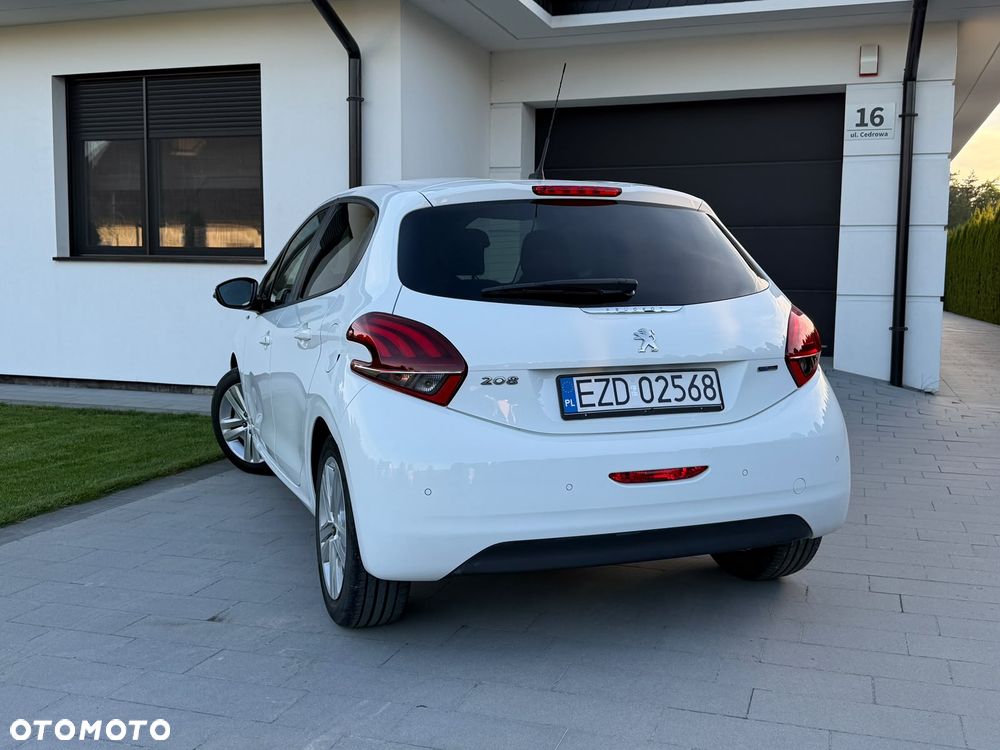 Peugeot 208 1.2 PureTech Style - 15