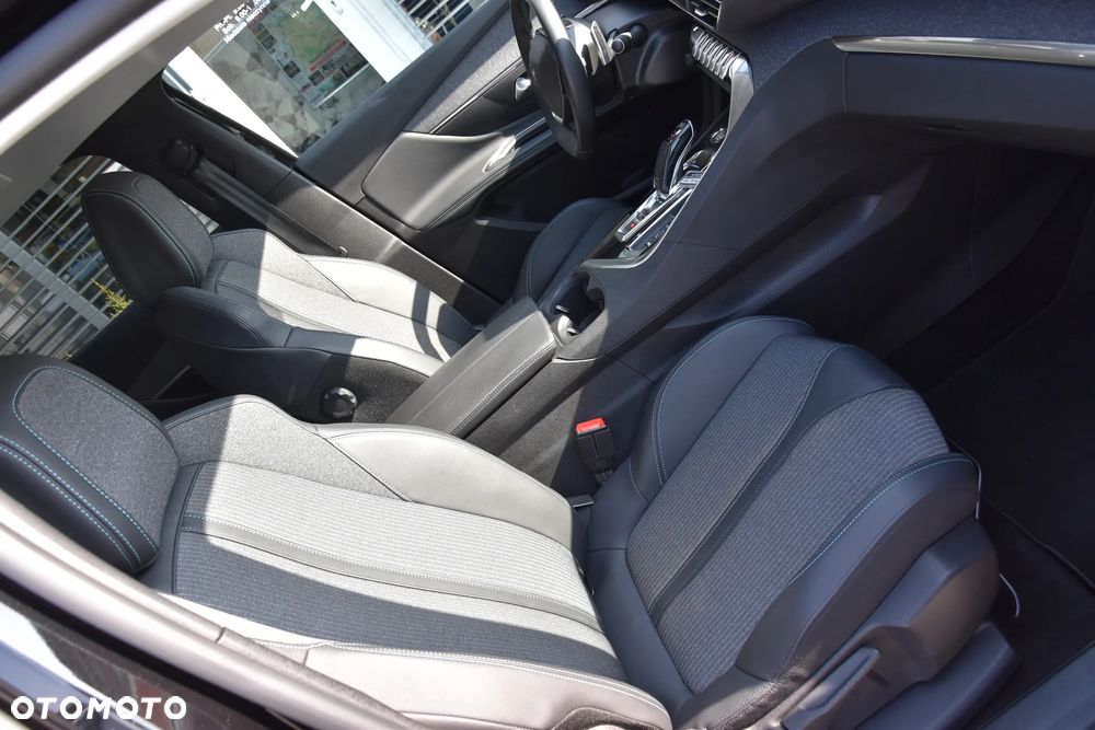 Peugeot 3008 BlueHDi 130 Stop & Start EAT8 Allure Pack - 19