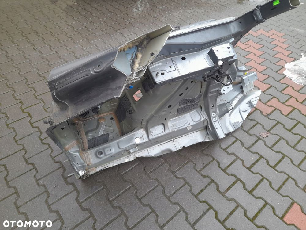 błotnik lewy tył kolor 714 volvo xc60 ii 2019r - 10