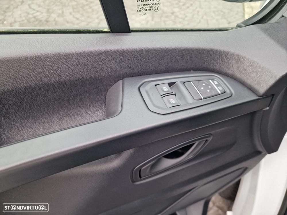 Renault Trafic L1H1 2.0 dci 120CV - 12