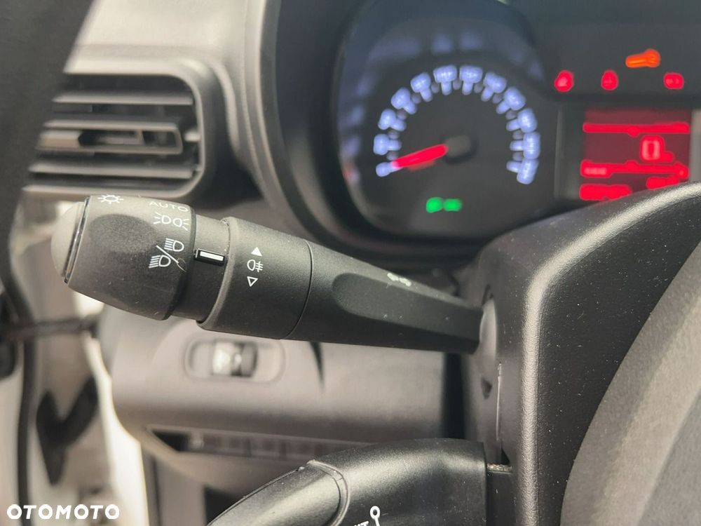 Toyota Proace City - 22