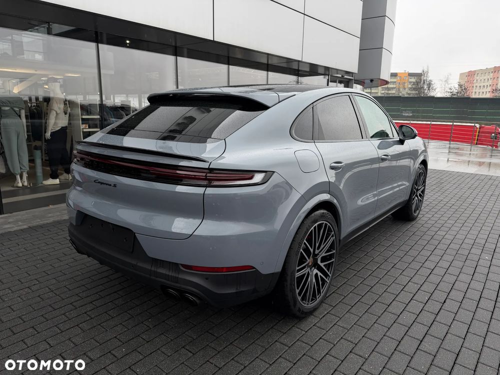 Porsche Cayenne - 8
