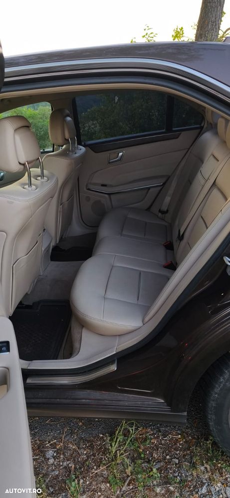 Mercedes-Benz E 220 CDI BlueEfficiency Aut. - 12